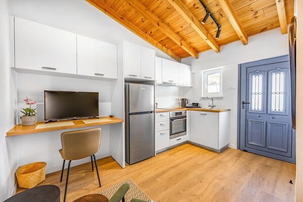 Studio, plusieurs chambres, terrasse | Intérieur