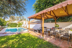 A heated pool - Villa Bart - Four Bedroom Villa, Sleeps 8 (Bel-Air)