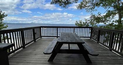 PRIVATE SANDY BEACH ON SEBAGO LAKE!!