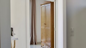 Interior - Golden Moon, Ponta do Sol - Canhas (Funchal)