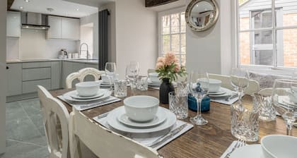 Eilmers Cottage - Beautiful 4BD in Malmesbury