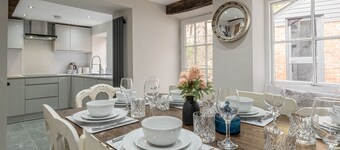 Eilmers Cottage - Beautiful 4BD in Malmesbury