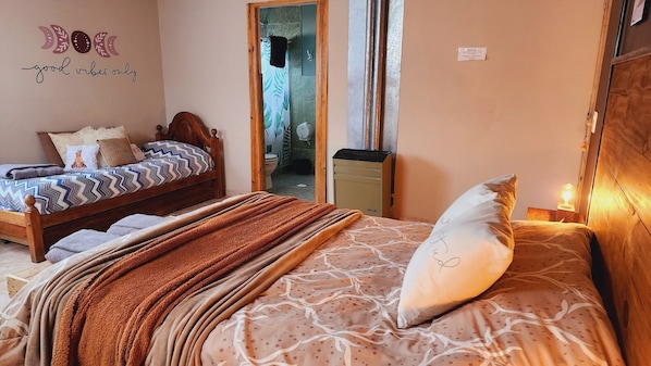 Comfort Triple Room, Patio | 1 bedroom, free WiFi