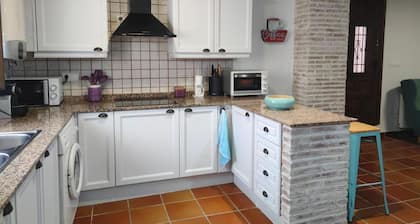 Masía de San Juan, renovated rural house with swimming pool and air conditioning. House 1