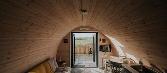 Ballyhemlin Pods - Hawthorn