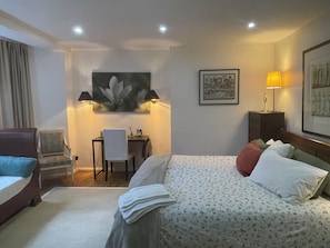 3 Schlafzimmer, Bügeleisen/Bügelbrett, WLAN, Bettwäsche