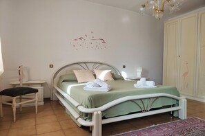 2 Schlafzimmer, Reisekinderbett, WLAN