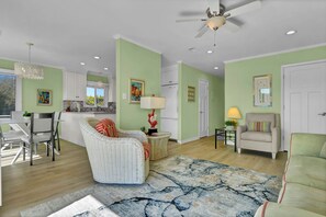 Televisio, pöytätennispöytä, kirjoja