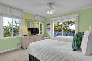 3 makuuhuonetta, silitysrauta/-lauta, Wi-Fi, vuodevaatteet