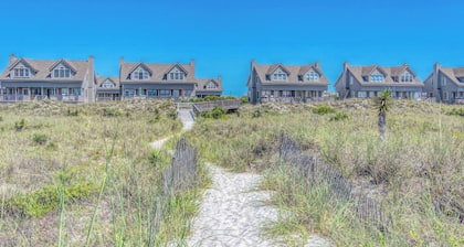 Relax with Beach Access, Pool, and Scenic Views in Topsail Beach