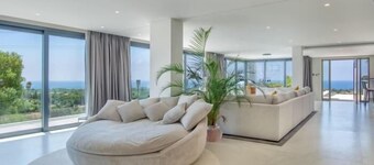Sunrise Villa Marbella by Lodgerstrip
