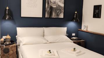 1 habitación, tabla de planchar con plancha, wifi gratis y ropa de cama