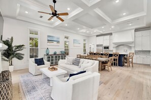 TV, peis og bordtennis