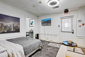 1 chambre, bureau, fer et planche Ă repasser, accĂšs au Wi-Fi (inclus)
