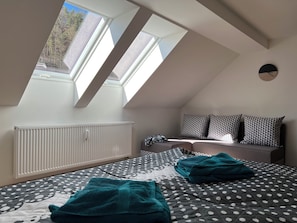 1 chambre, fer et planche à repasser, Wi-Fi, draps fournis