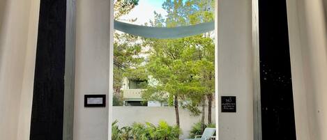 Een verwarmd zwembad