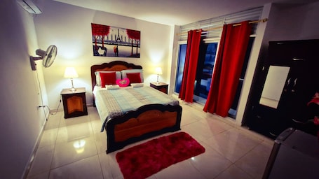Deluxe Double Room, Balcony, City View. Hotel Flor Gloria