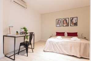 6 bedrooms, blackout curtains, iron/ironing board, free WiFi
