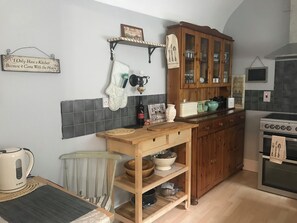 Microwave, oven - LOVELY COTTAGE TERRACE HOME, Leek Centre (Leek)