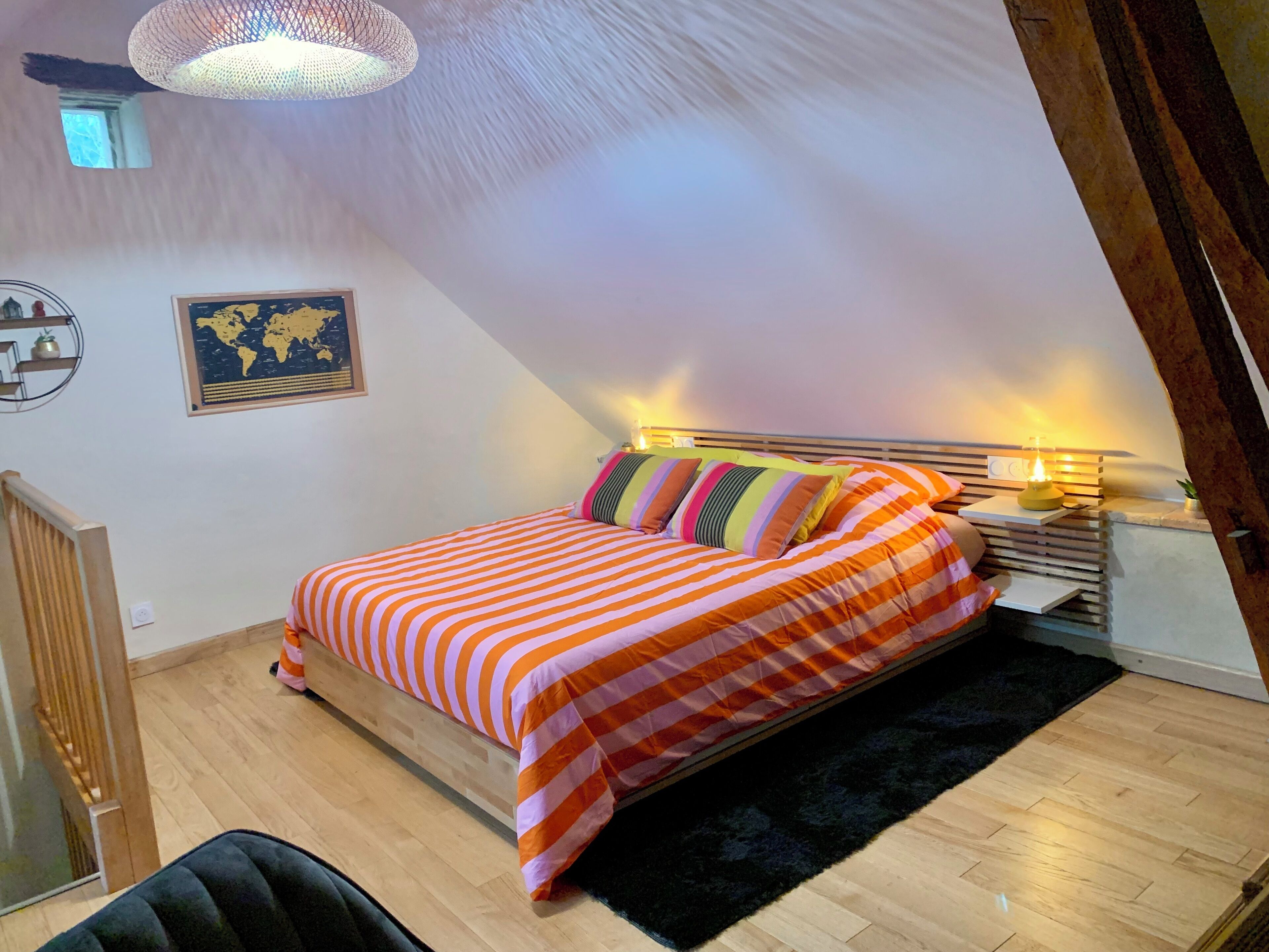 1 slaapkamer, een strijkplank/strijkijzer, reisbedje, gratis wifi