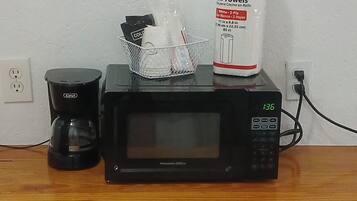 Four à micro-ondes