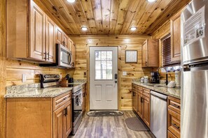 Fridge, microwave, dishwasher, coffee/tea maker