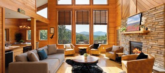 Gorgeous Views. Resort-Style Amenities Await