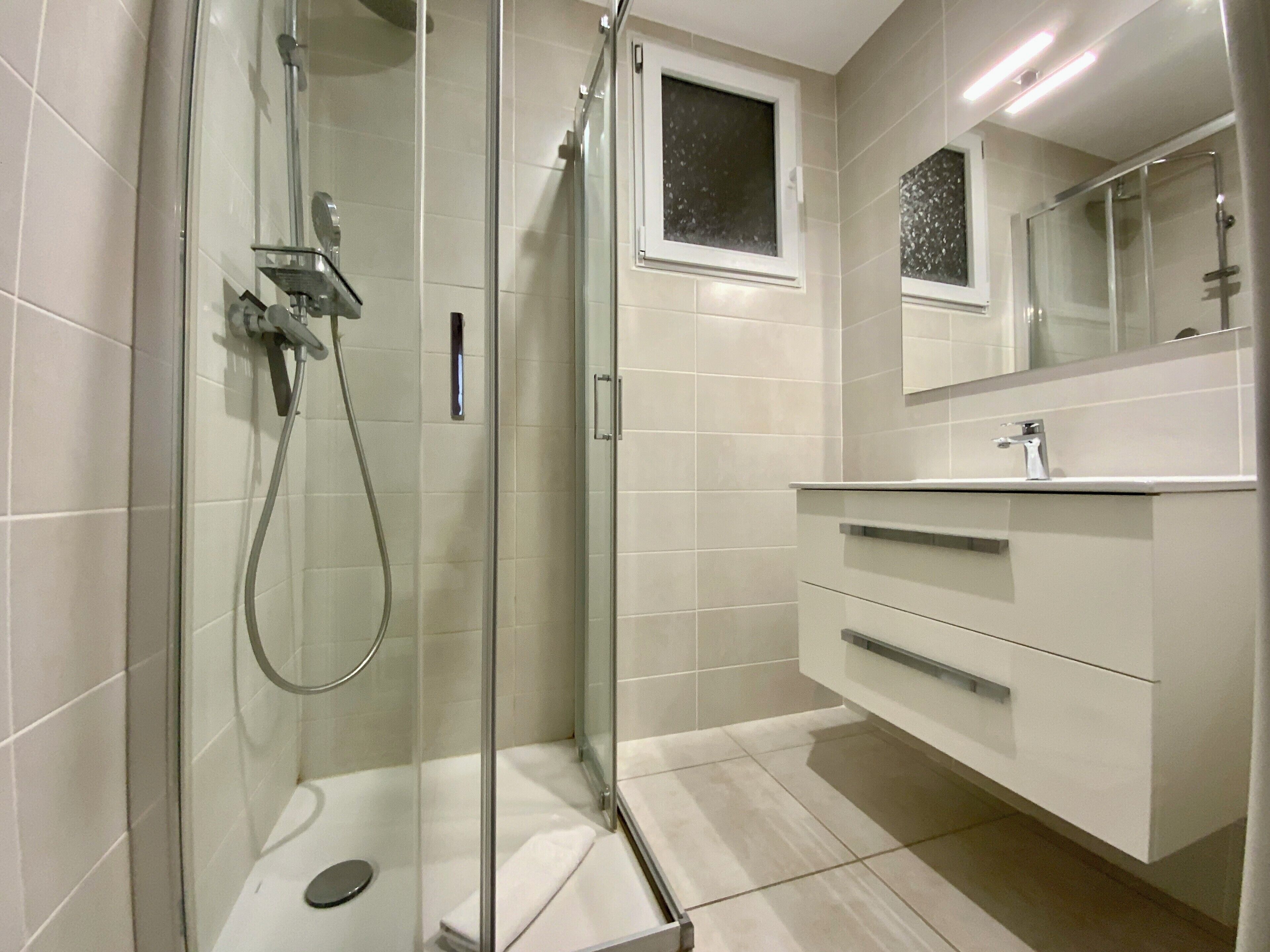 Shower, free toiletries, hair dryer, towels