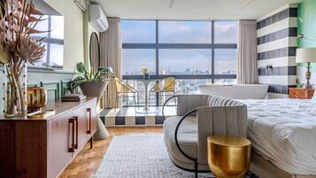 1 bedroom, iron/ironing board, internet, bed sheets