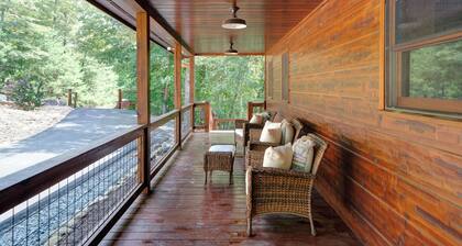 Mountain Haven in the Woods