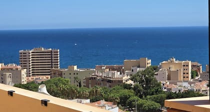 Chic 2-bedroom apartment with WiFi, AC in awesome Aguadulce