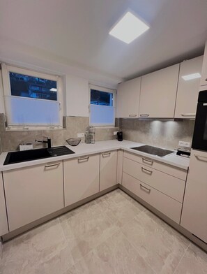 Private kitchen - Idyllic family vacation apartment near Zurich & Rhine Falls - pure peace & nature! (Hohentengen a.H)