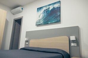 Bureau, rideaux occultants, chambres insonorisées, Wi-Fi gratuit