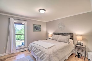 4 bedrooms, iron/ironing board, travel cot, free WiFi - Unbeatable Views on Greers Ferry Lake-Spacious-Peaceful-Serene-Family Friendly (Edgemont)