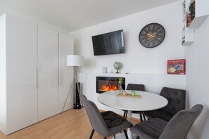 Condo familiar, varias camas, para no fumadores | Servicio a la habitación