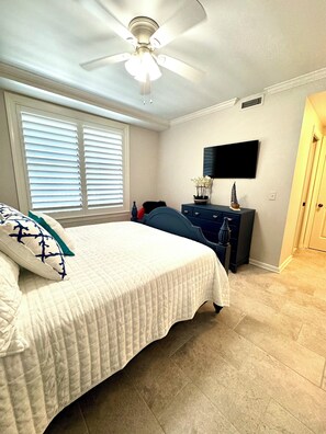 2 bedrooms, iron/ironing board, travel cot, free WiFi