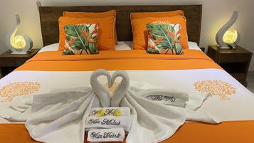 3 bedrooms, iron/ironing board, WiFi, bed sheets