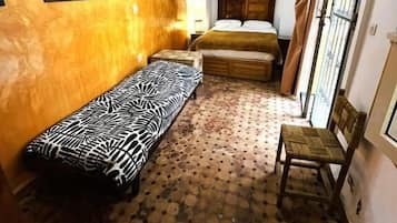 Kamar Double, patio, pemandangan halaman | Wi-Fi gratis