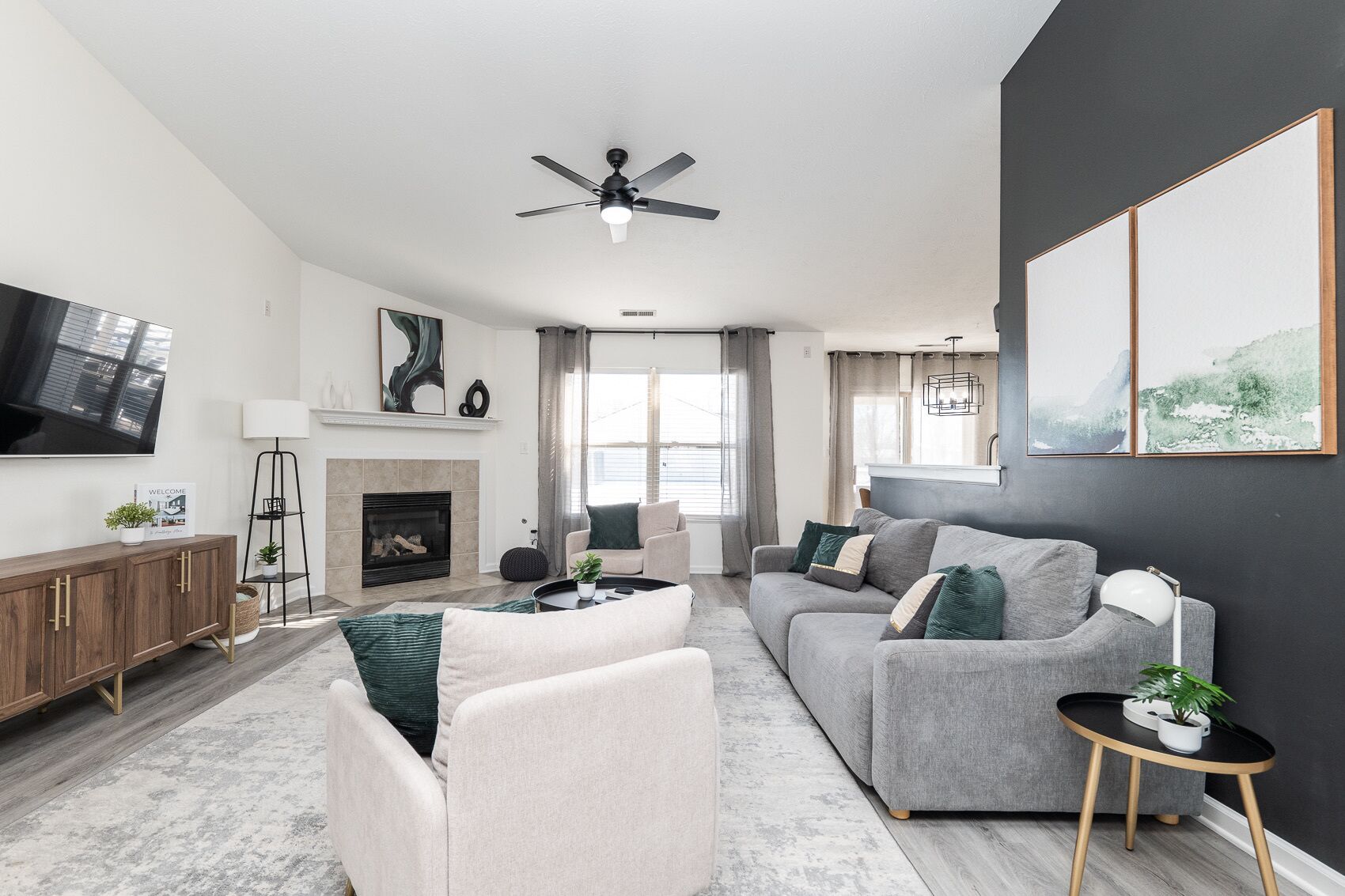 Smart TV, table tennis