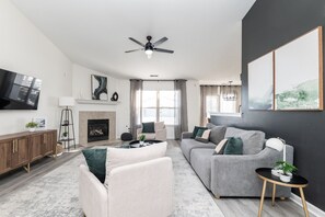 TV connectée, table de tennis de table