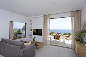TV - Celine Villa - Two Bedroom Villa, Sleeps 4 (Paxi)