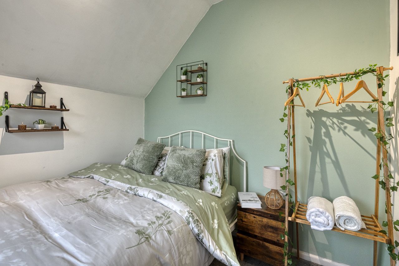 2 bedrooms, WiFi, bed sheets