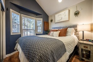 1 soverom, strykejern/-brett, reiseseng for barn og wi-fi