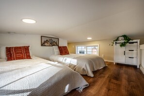 1 bedroom, iron/ironing board, travel cot, WiFi