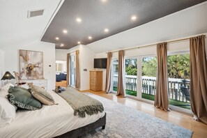 5 室のベッドルーム、アイロン / アイロン台、WiFi、ベッドシーツ