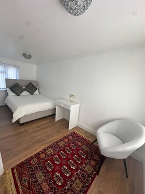 1 bedroom, desk, iron/ironing board, free WiFi