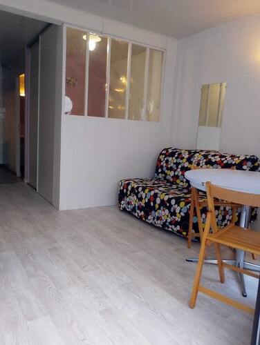 
500 m beach studio cabin in residence Cap Atlantic, St Palais/mer swimming pool