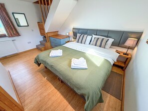 1 多间卧室、熨斗/熨衣板、免费 WiFi、床单