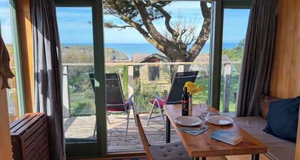 Quiet chalet with beautiful rural and sea views near St Nectan's waterfall.