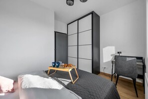 1 chambre, bureau, fer et planche Ă repasser, Wi-Fi gratuit